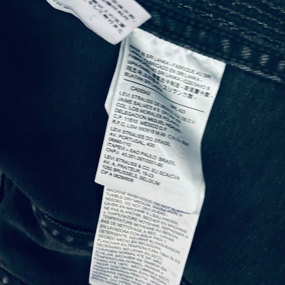 Vintage Levi’s Denim Trucker Jacket w/ Sequin Panels on front and back! - Small - Picture 5 of 8